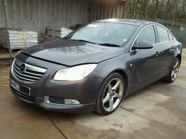 Dezmembrez Opel Insignia 2.0cdti 2012