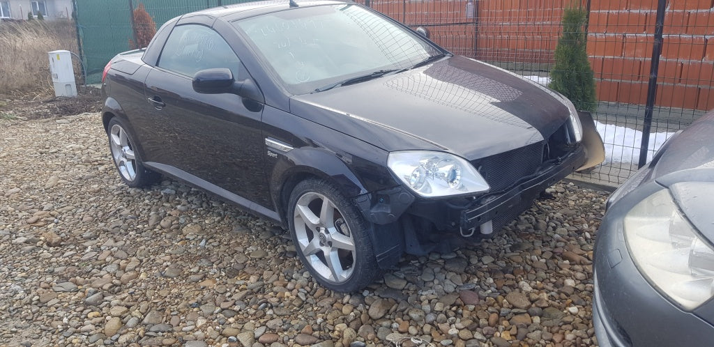 Dezmembrez Opel Tigra 2007 Cupe 1.8