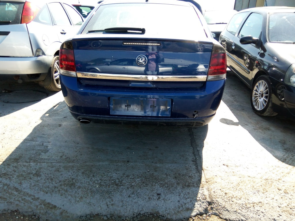 Dezmembrez Opel Vectra,2004,2172 cmc,86 kw,diesel