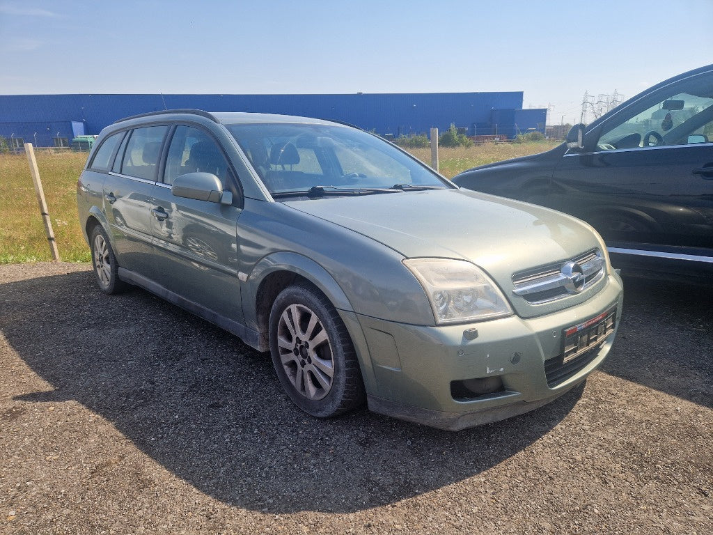 Dezmembrez Opel Vectra C 2004 Combi 1.9CDTI