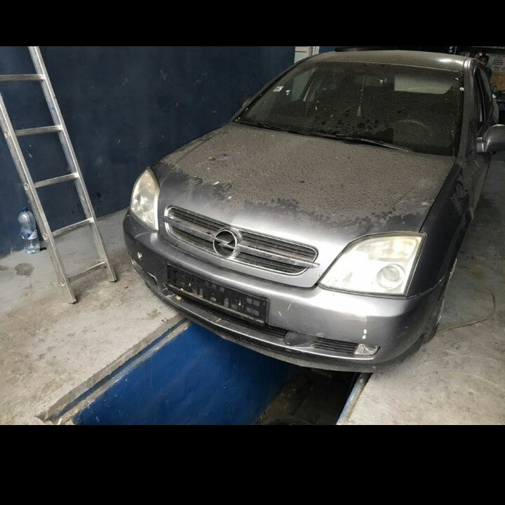 Dezmembrez Opel Vectra C Motor 1.9 CDTI