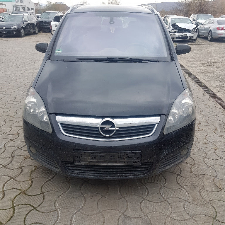 Dezmembrez Opel Zafira B 2006 Monovolum 1.9 CDTI, 88kw, Z19DT, E4