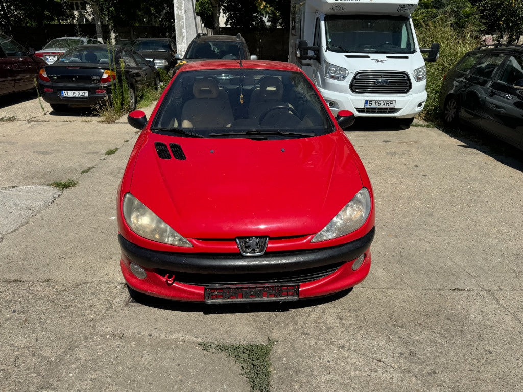 Dezmembrez Peugeot 206 cc 2003 cabriolet 1.6