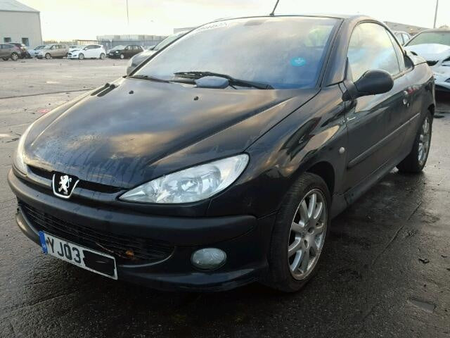 Dezmembrez Peugeot 206cc 2.0 benzina