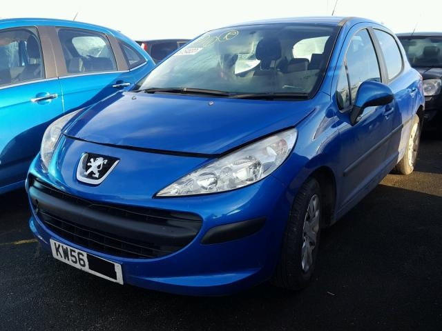 Dezmembrez Peugeot 207 1.4benzina