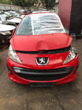Dezmembrez Peugeot 207 2008 hatchback 1.4