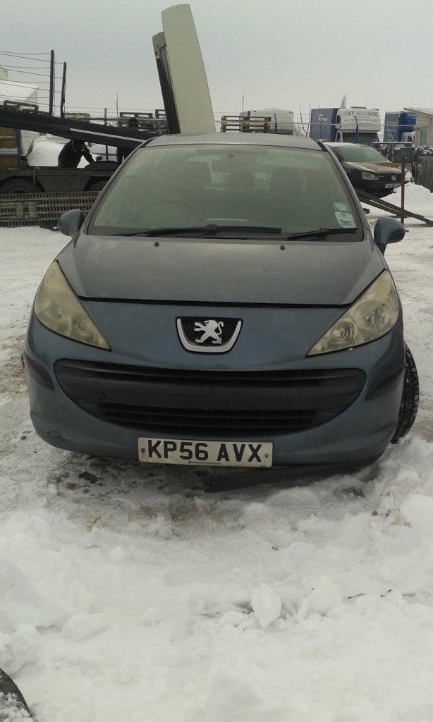 Dezmembrez Peugeot 207 din 2006, 1.4 benzina 16v tip Kfu