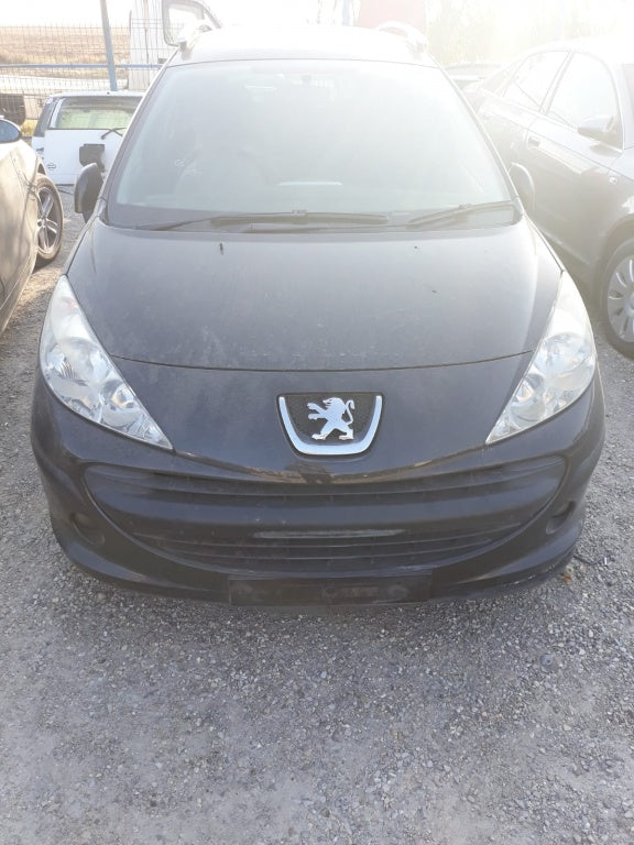 Dezmembrez peugeot 207 sw