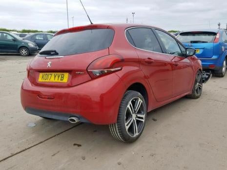 Dezmembrez Peugeot 208, 1.4 hdi