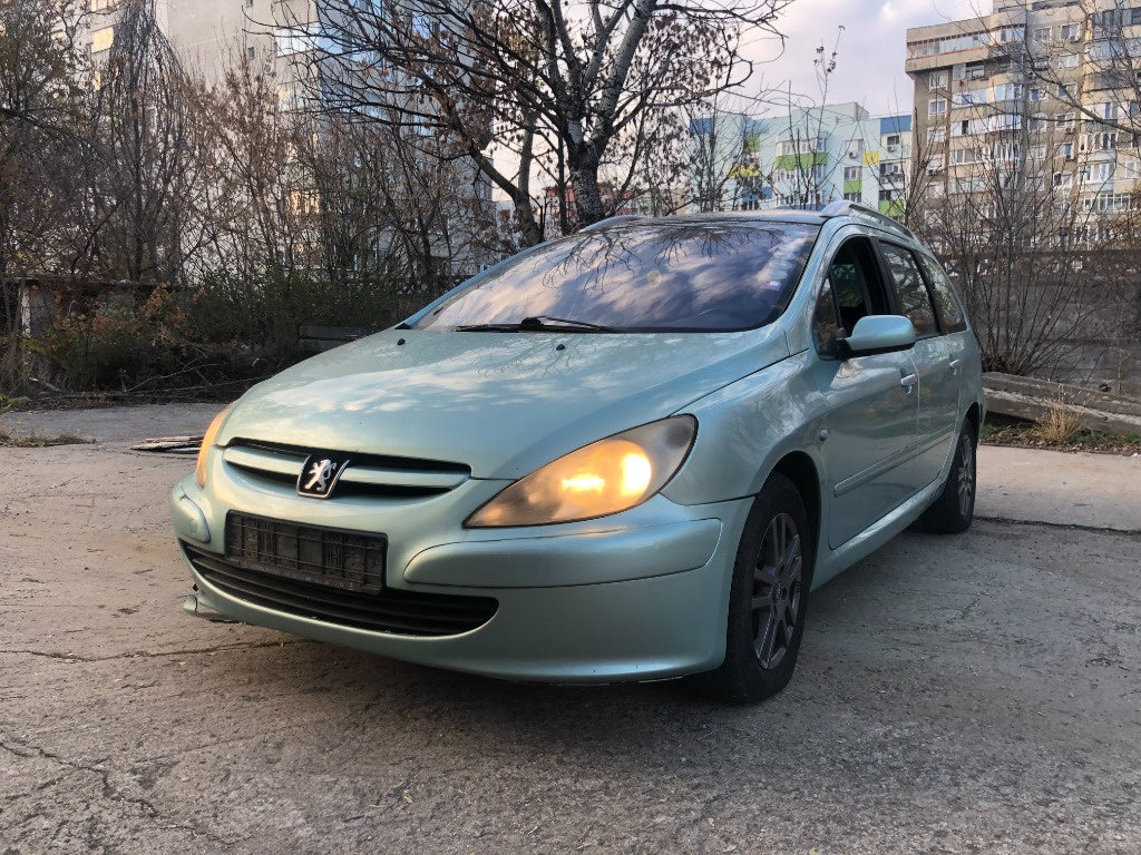 Dezmembrez Peugeot 307 2003 break 2.0 hdi