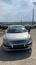 Dezmembrez Peugeot 307 2003 hatchback 2.0 hdi