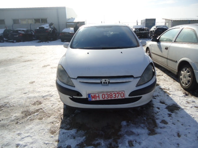 Dezmembrez Peugeot 307 HATCHBACK 5 USI din 2001, 1.4 b,