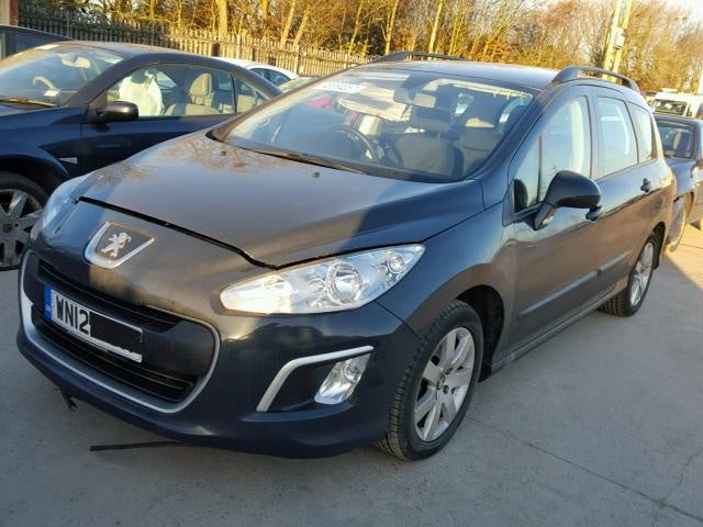 Dezmembrez Peugeot 308 sw 1.6hdi 2012