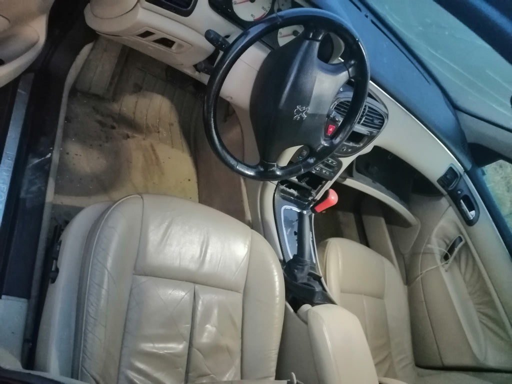 Dezmembrez Peugeot 607 în stare buna motor 2.2 diesel varianta limuzina