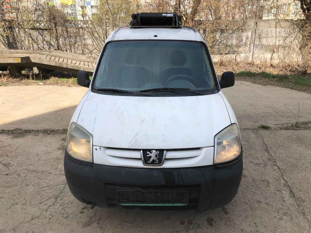 Dezmembrez peugeot partner frigorific motor 1.9 WJY