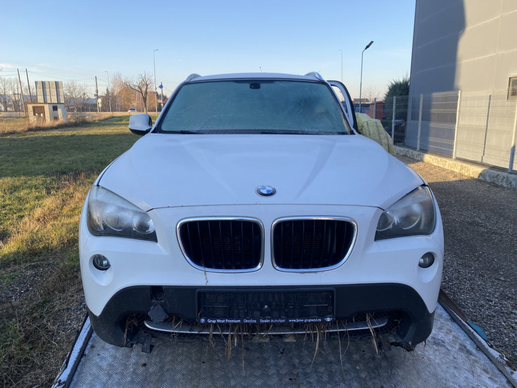 Dezmembrez piese caroserie, motor, cutie viteze, suspensie Bmw X1 (E84) 2.0 diesel 2011, N47D20C