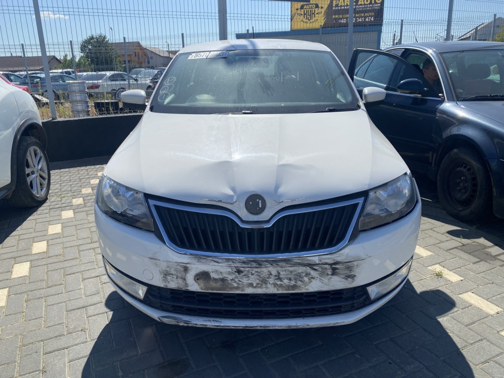 Dezmembrez piese caroserie, motor, cutie viteze, suspensie Skoda Rapid Spaceback (NH1) 1.2 TSI 2014, CBZA