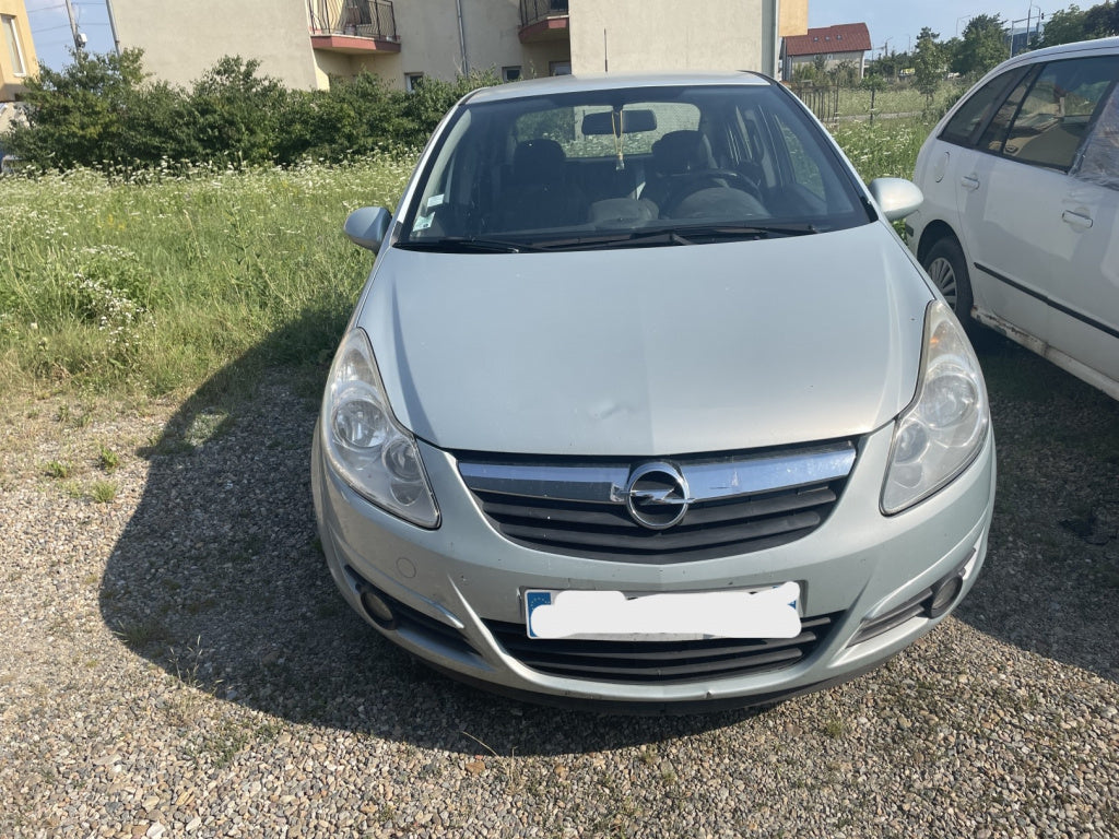 Dezmembrez piese caroserie, motor, cutie viteze, suspensie Opel Corsa D 1.3 CDTI 2010, Z13DTH