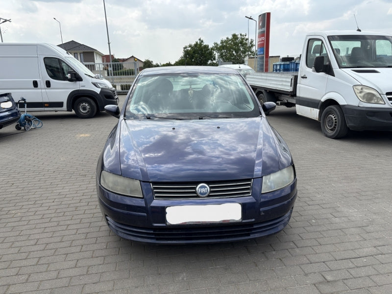 Dezmembrez piese caroserie, motor, cutie viteze, suspensie Fiat Stilo (192) 1.9 JTD, 192A3000