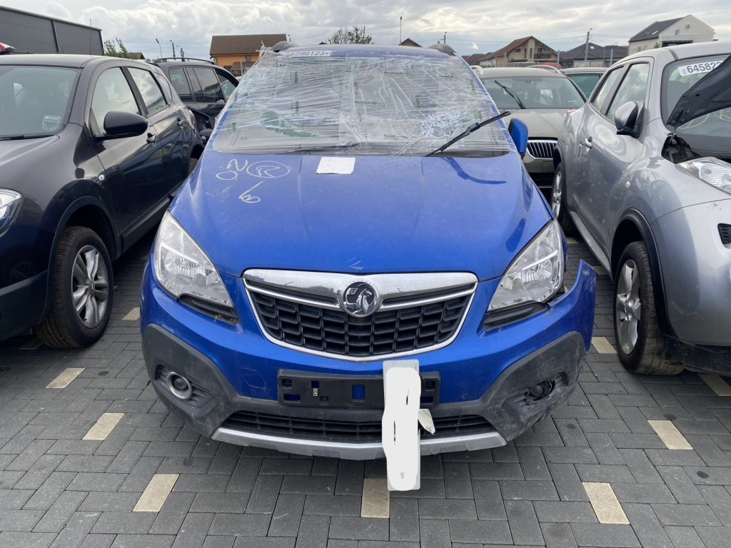 Dezmembrez piese caroserie, motor, cutie viteze, suspensie Opel Mokka 1.6 benz 2012, A16XER