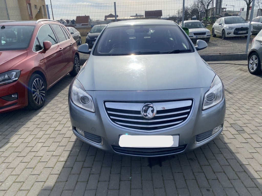 Dezmembrez piese caroserie, motor, cutie viteze, suspensie Opel Insignia A 2.0 CDTI 2011, A20DTH