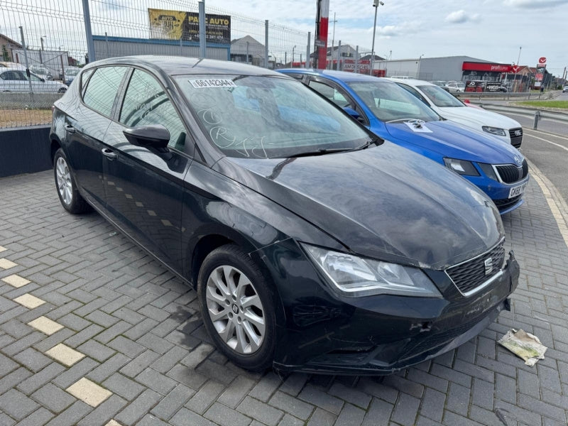 Dezmembrez piese caroserie, motor, cutie viteze, suspensie Seat Leon (5F1) 1.2 TSI, CJZA.