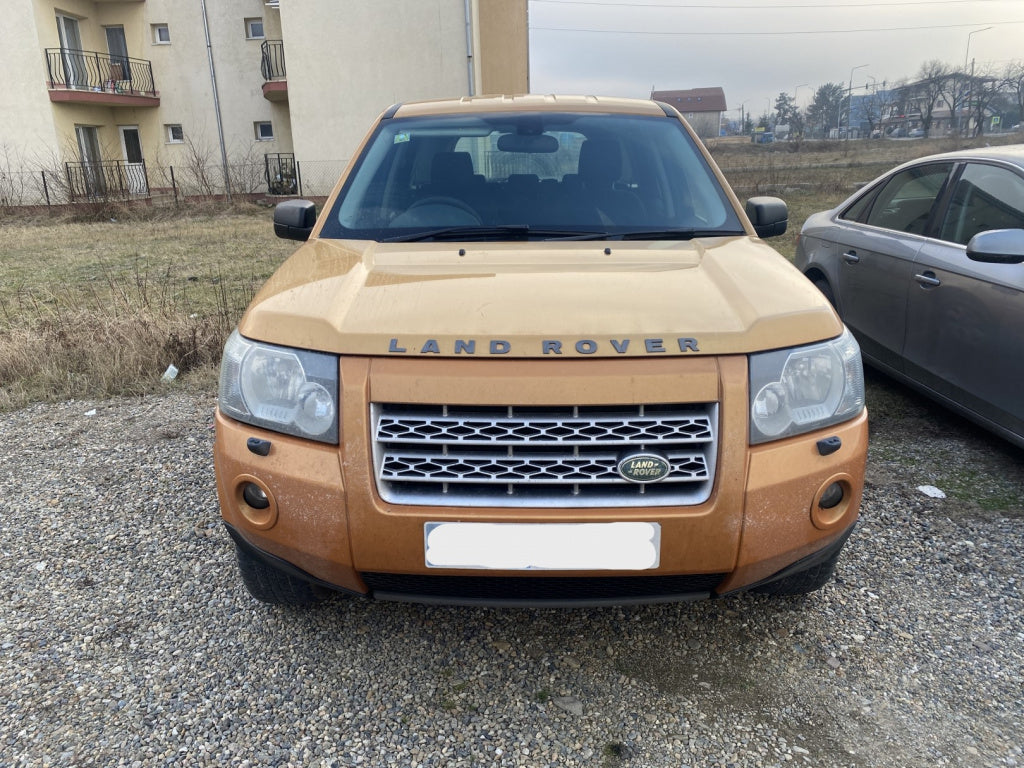 Dezmembrez piese caroserie, motor, cutie viteze, suspensie and Rover Freelander 2 (FA) 2.2 diesel 4X4 2007, 224DT