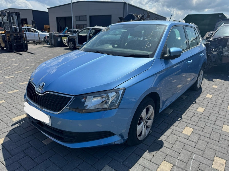Dezmembrez piese caroserie, motor, cutie viteze, suspensie Skoda Fabia 3 (NJ3) 1.4 TDI, CUSB.
