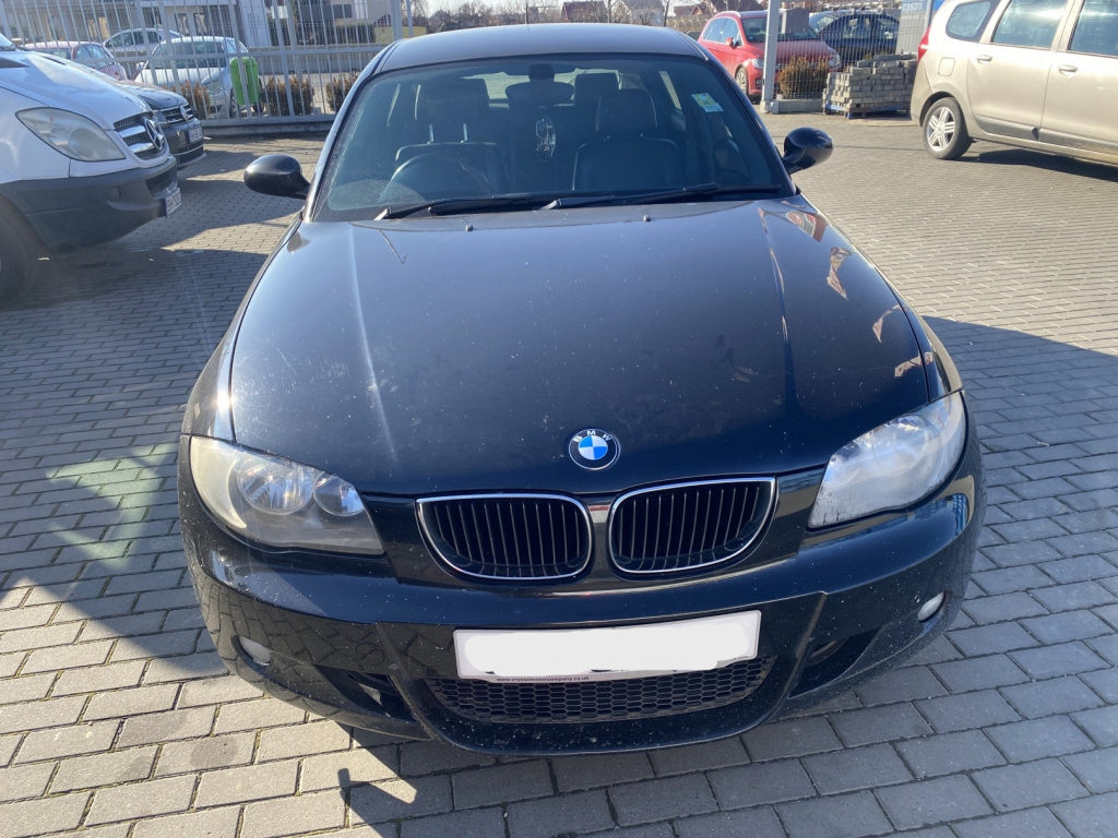 Dezmembrez piese caroserie, motor, cutie viteze, suspensie Bmw 1 (E81, E87) facelift 2.0 diesel 2008, N47D20A
