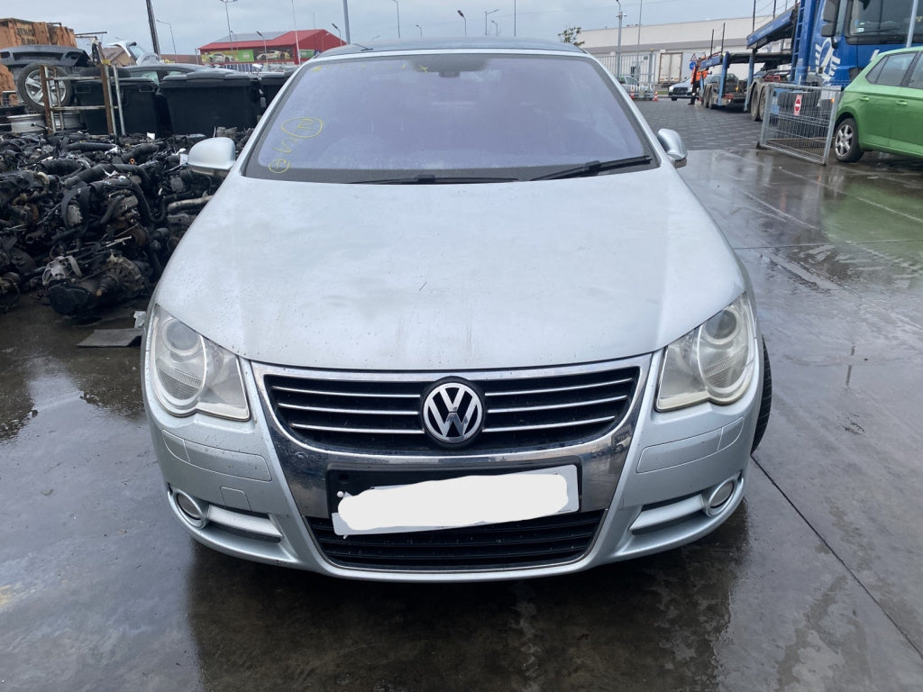 Dezmembrez piese caroserie, motor, cutie viteze, suspensie VW Eos (1F7, 1F8) 2.0 TDI 2008, BMM
