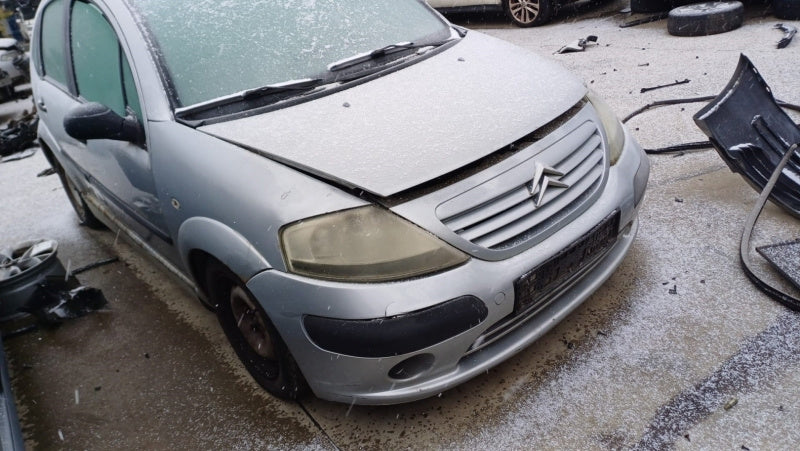 Dezmembrez piese caroserie, motor, cutie viteze, suspensie Citroen C3 (I)1.4 HDI 2004, 8HX