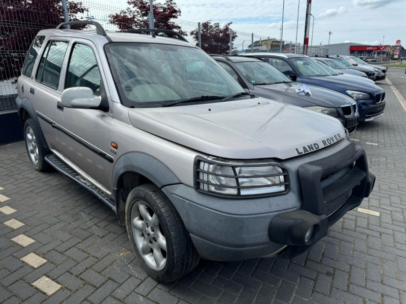 Dezmembrez piese caroserie, motor, cutie viteze, suspensie Land Rover Freelander (LN) 2.0 diesel, M47.