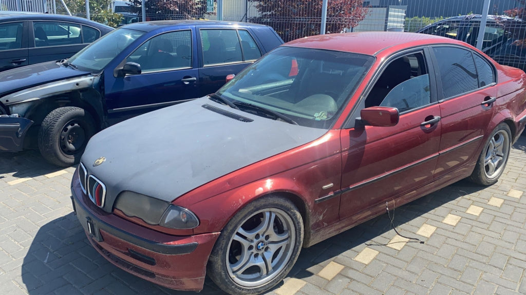 Dezmembrez piese caroserie, motor, cutie viteze, suspensie BMW Seria 3 (E46) 2.0 Diesel 2000, 204D4