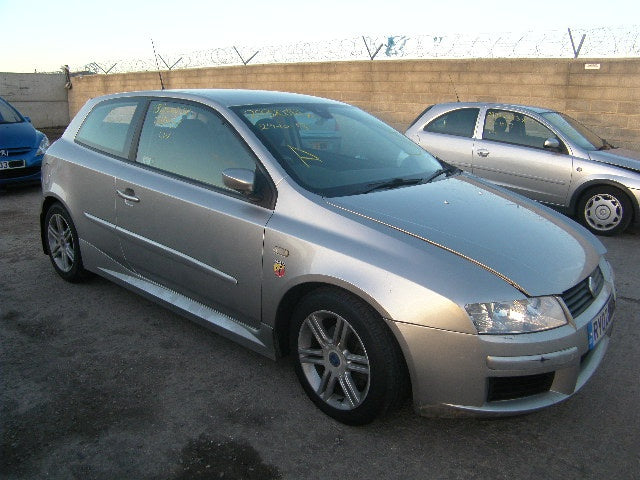 Dezmembrez piese motor Fiat Stilo, 1.9 m-jet, orice piesa!
