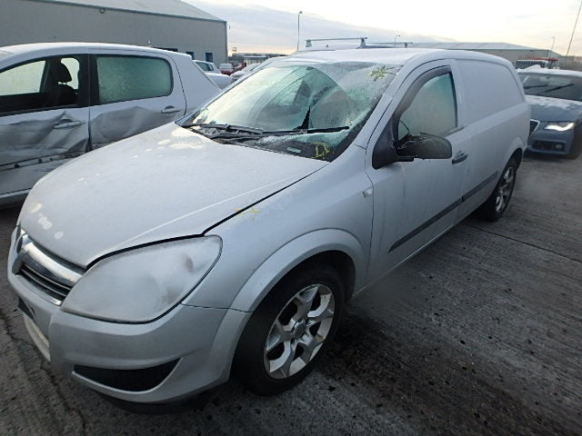 Dezmembrez piese motor Opel Astra H Van, 1.7cdti, orice piesa!