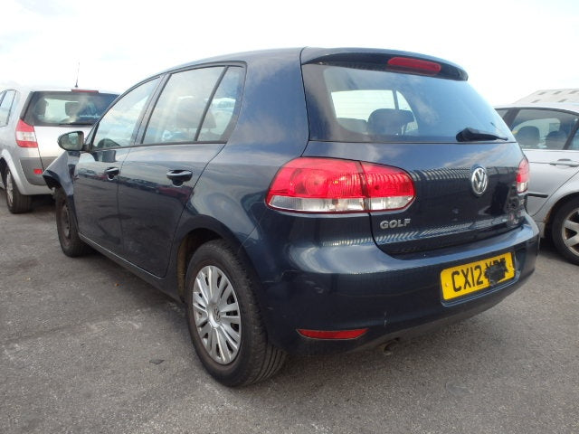 Dezmembrez piese motor Vw Golf 6, 1.6 tdi, orice piesa!