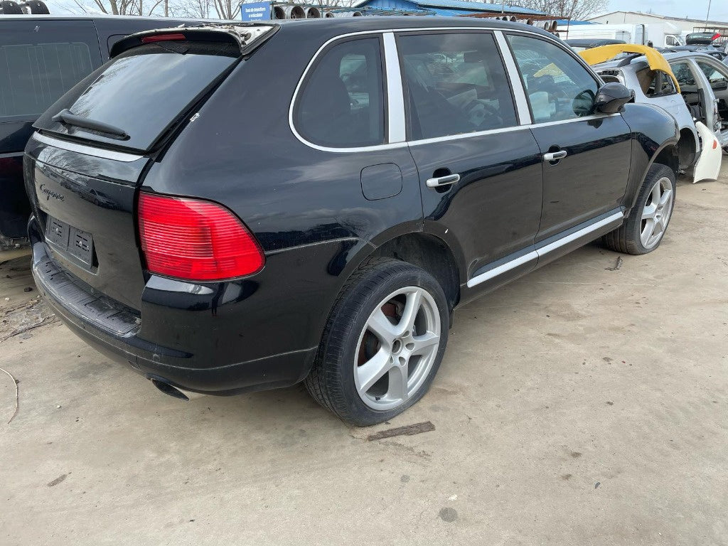 Dezmembrez Porsche Cayenne 3.2 Benzina BFD 2004