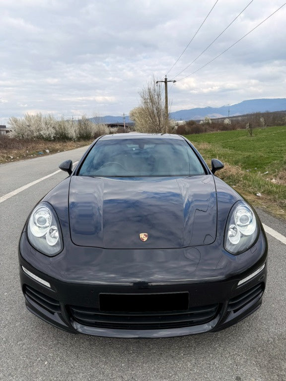 Dezmembrez Porsche Panamera 970 Facelift din 2014 3.0 TDI CWJ 300 cai putere