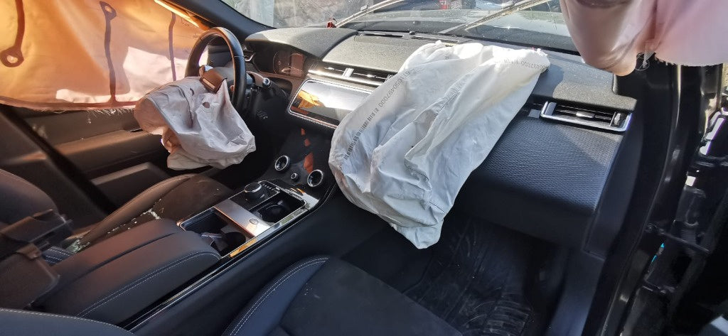 Dezmembrez Range Rover Velar 2.0 d din 2018