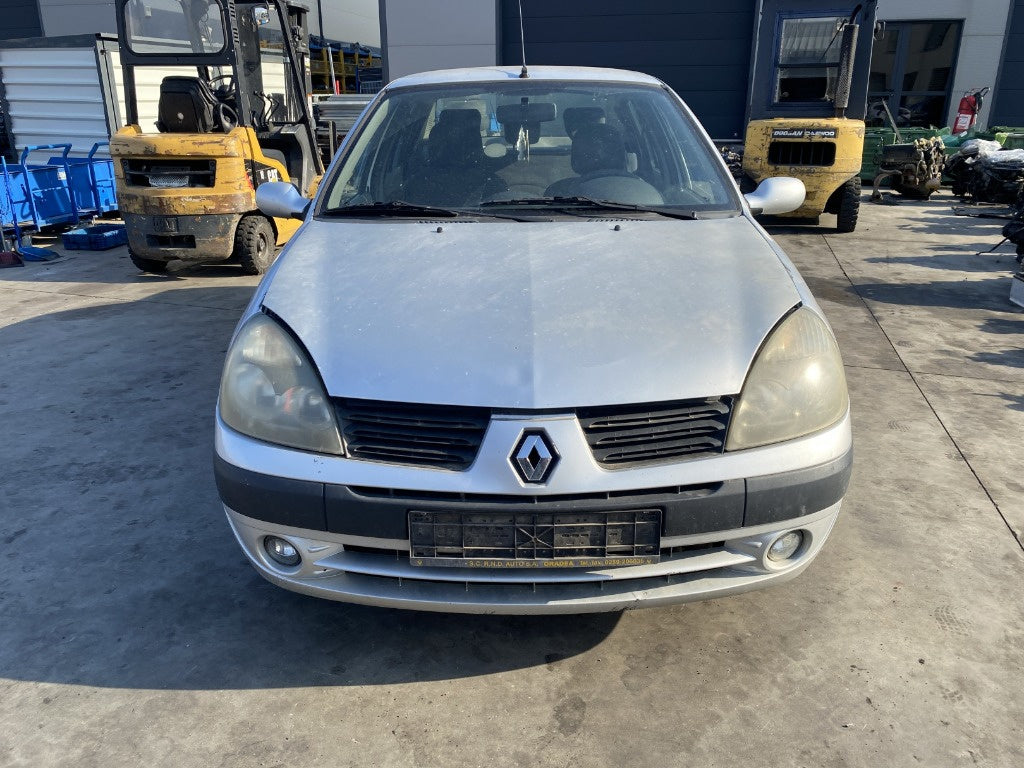 Dezmembrez Renault Clio 2 1.5 DCI 2005, K9K700