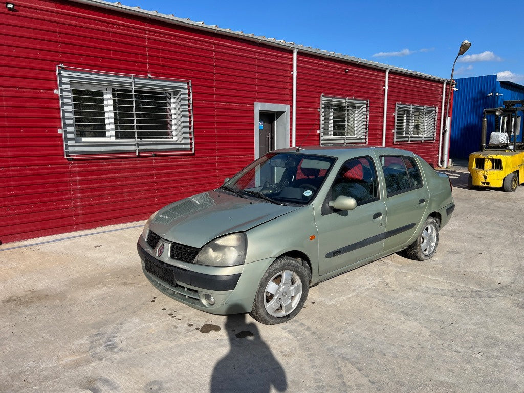 Dezmembrez Renault Clio 2 2003 BERLINA 1.5 DCI