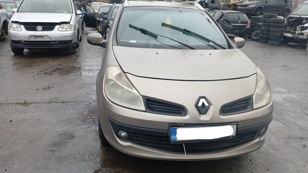 DEZMEMBREZ RENAULT CLIO 3 BREAK 1.4 BENZINA DIN 2009