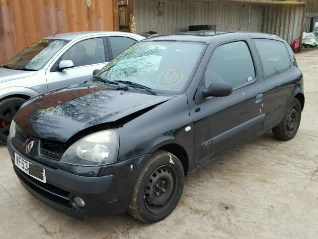 Dezmembrez Renault Clio Coupe 2003, 1.2b
