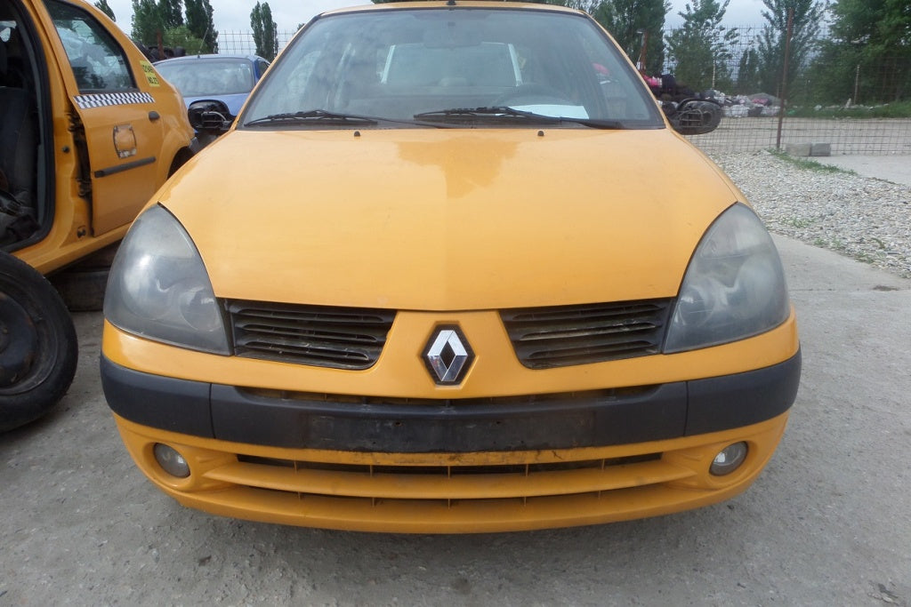 Dezmembrez Renault Clio din 2005