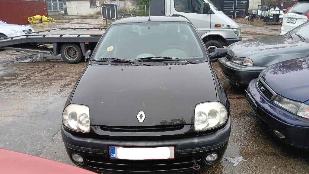 DEZMEMBREZ RENAULT CLIO HB 1.2 BENZINA DIN 2000