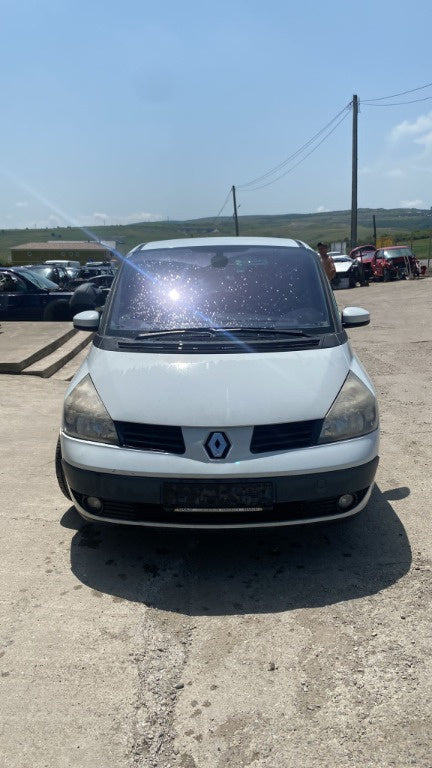 Dezmembrez Renault Espace 4 2002 familiara 2,2 dci