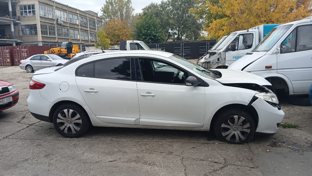 DEZMEMBREZ RENAULT FLUENCE 1.6 BENZINA DIN 2011 - K4M-V8