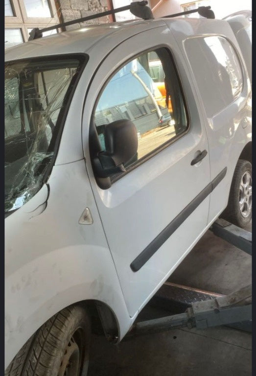 Dezmembrez Renault Kangoo 1.5 Diesel
