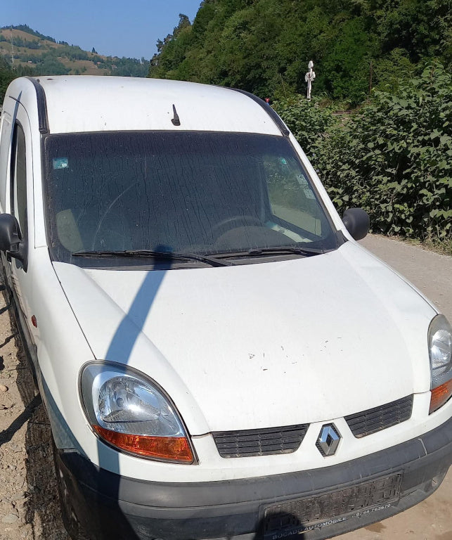 Dezmembrez Renault Kangoo, motor 1,5 dci, an 2004