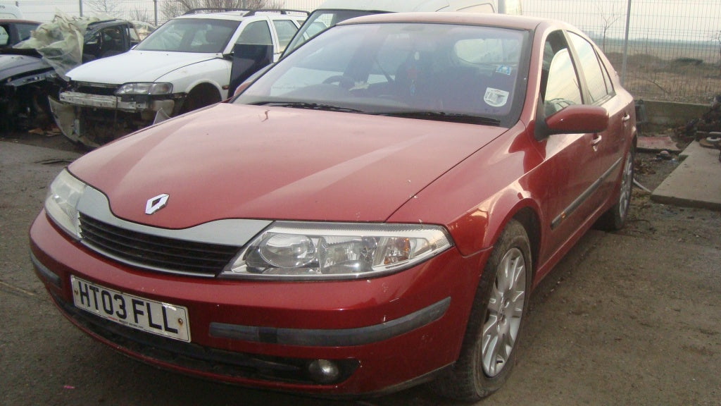 Dezmembrez Renault Laguna 2 an 2003 1.9 dci 120 Cp motor F9Q